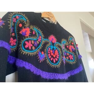 Super Cool Vintage 3D Ossi Ski Wear Sweater Size Small Colorful Embroidered